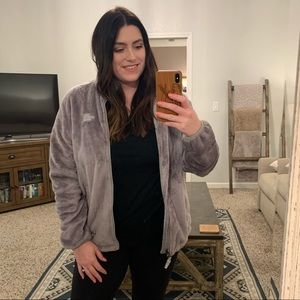 Fuzzy North Face Jacket ✨💕